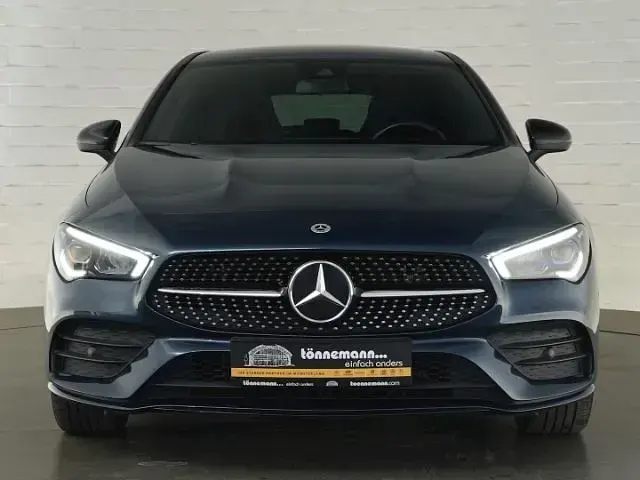 Gebraucht Mercedes CLA250 AMG line 160 PS (117 kW) 2022 Blau Coupé
