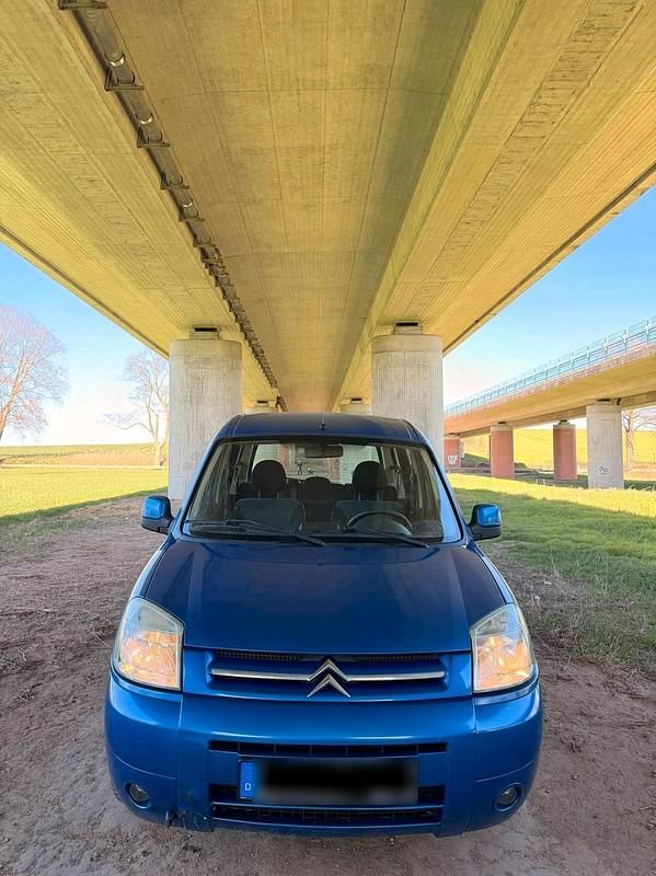 Gebraucht Citroën Berlingo 75 PS (55 kW) 2005 Blau Van / Kleinbus