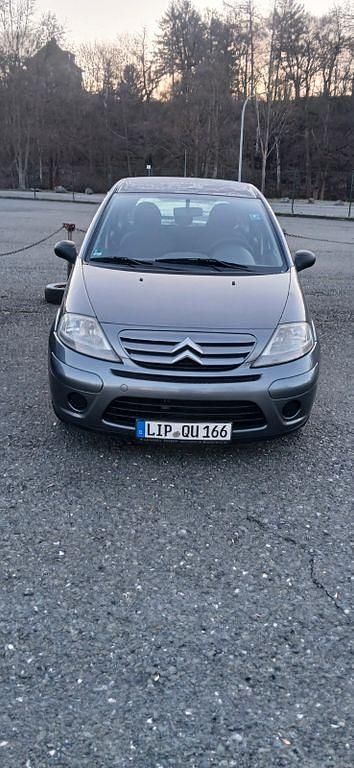 Gebraucht Citroën C3 Tendance 92 PS (67 kW) 2009 Grau Limousine