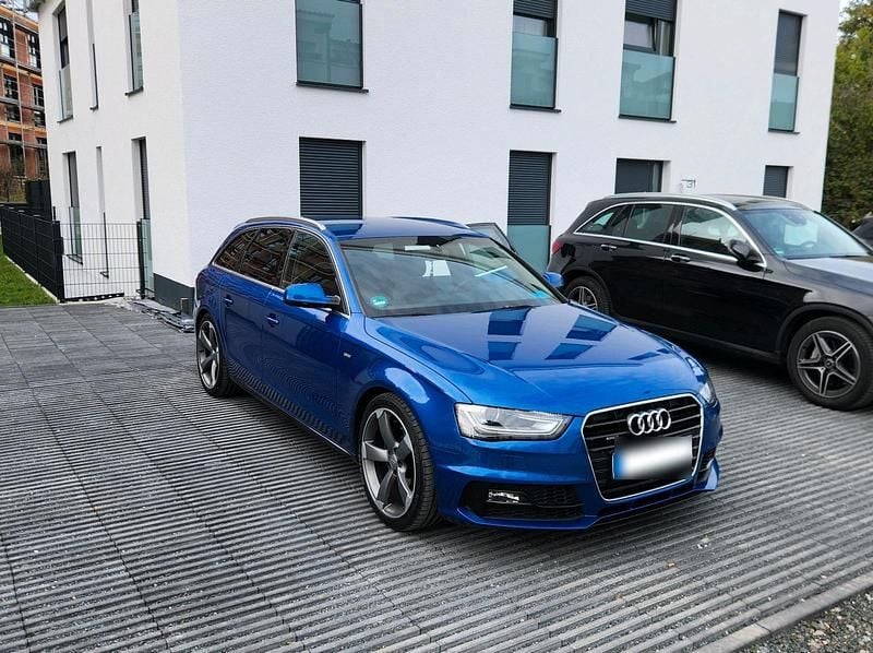 Gebraucht Audi A4 S-Line 170 PS (125 kW) 2015 Blau Kombi