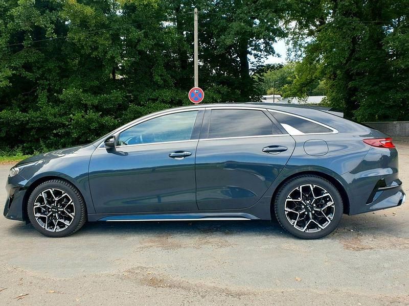Gebraucht Kia ProCeed GT-Line 160 PS (117 kW) 2022 Grau Kombi