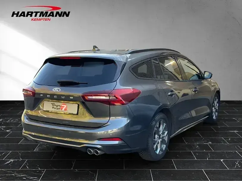 Gebraucht Ford Focus ST-Line 120 PS (88 kW) 2023 Grau Kombi