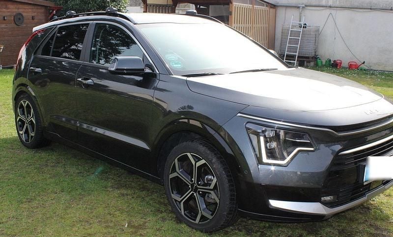 Gebraucht Kia Niro 184 PS (135 kW) 2022 Schwarz SUV