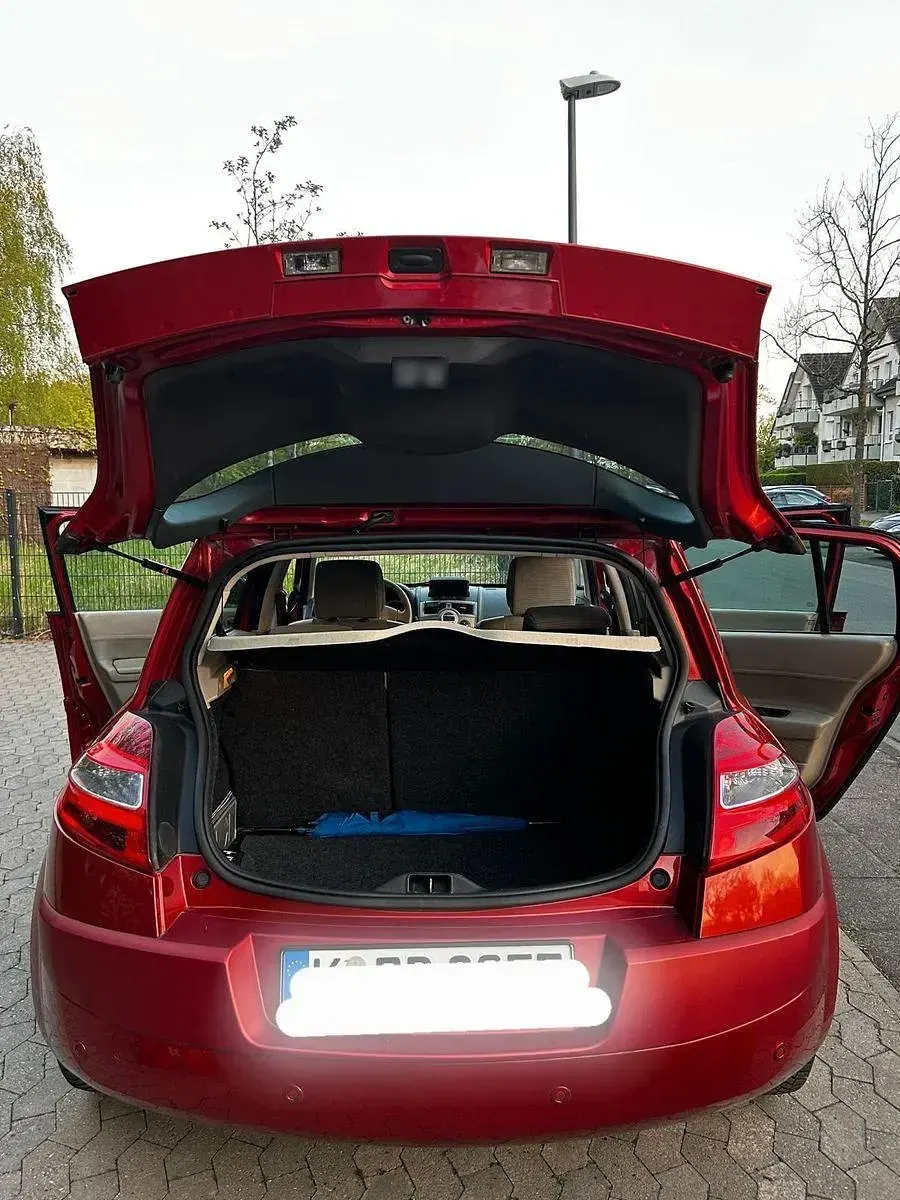 Gebraucht Renault Mégane 111 PS (81 kW) 2006 Rot Limousine
