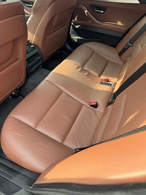Gebraucht BMW 530 Performance 258 PS (189 kW) 2013 Grau Kombi