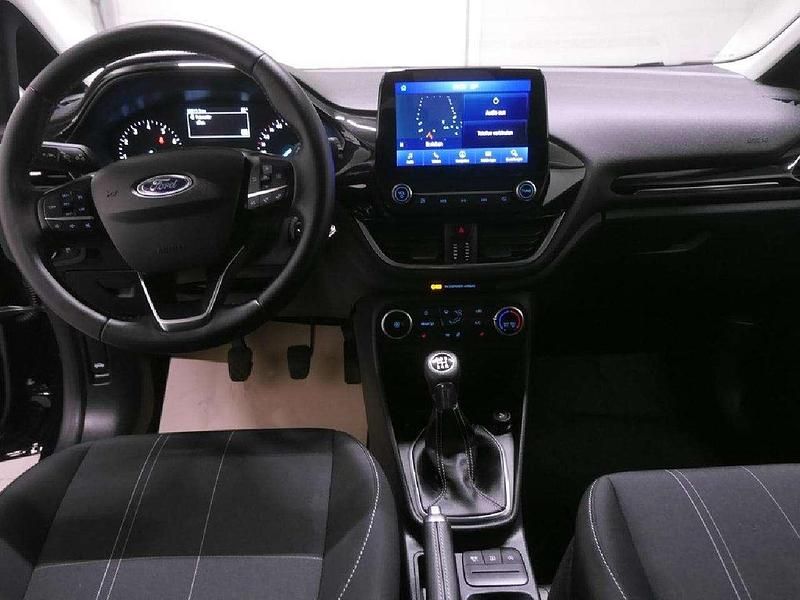 Gebraucht Ford Fiesta Cool & Connect 75 PS (55 kW) 2021 Obsidianschwarz metallic Kleinwagen