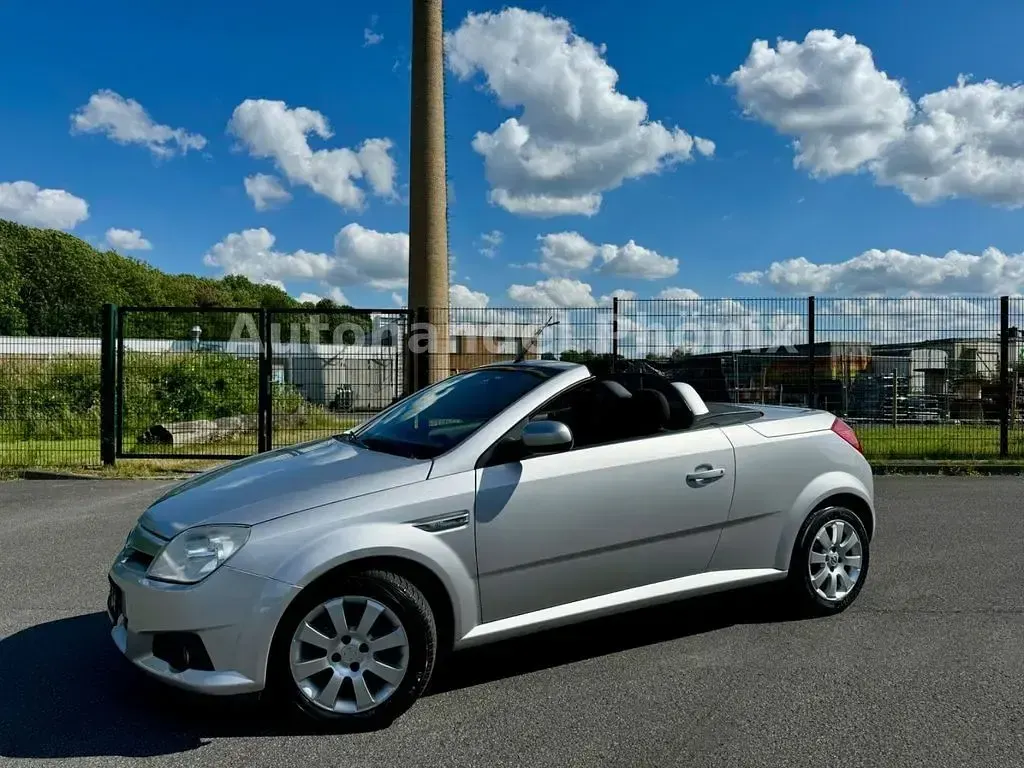 Gebraucht Opel Tigra Enjoy 90 PS (66 kW) 2005 Silber Cabrio