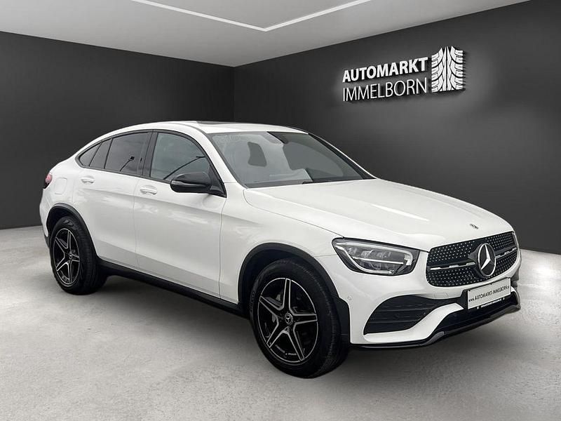 Weiß Gebraucht 2022 Mercedes GLC200 AMG SUV | 43.950 € (Fairer Preis) - Bild 1/4