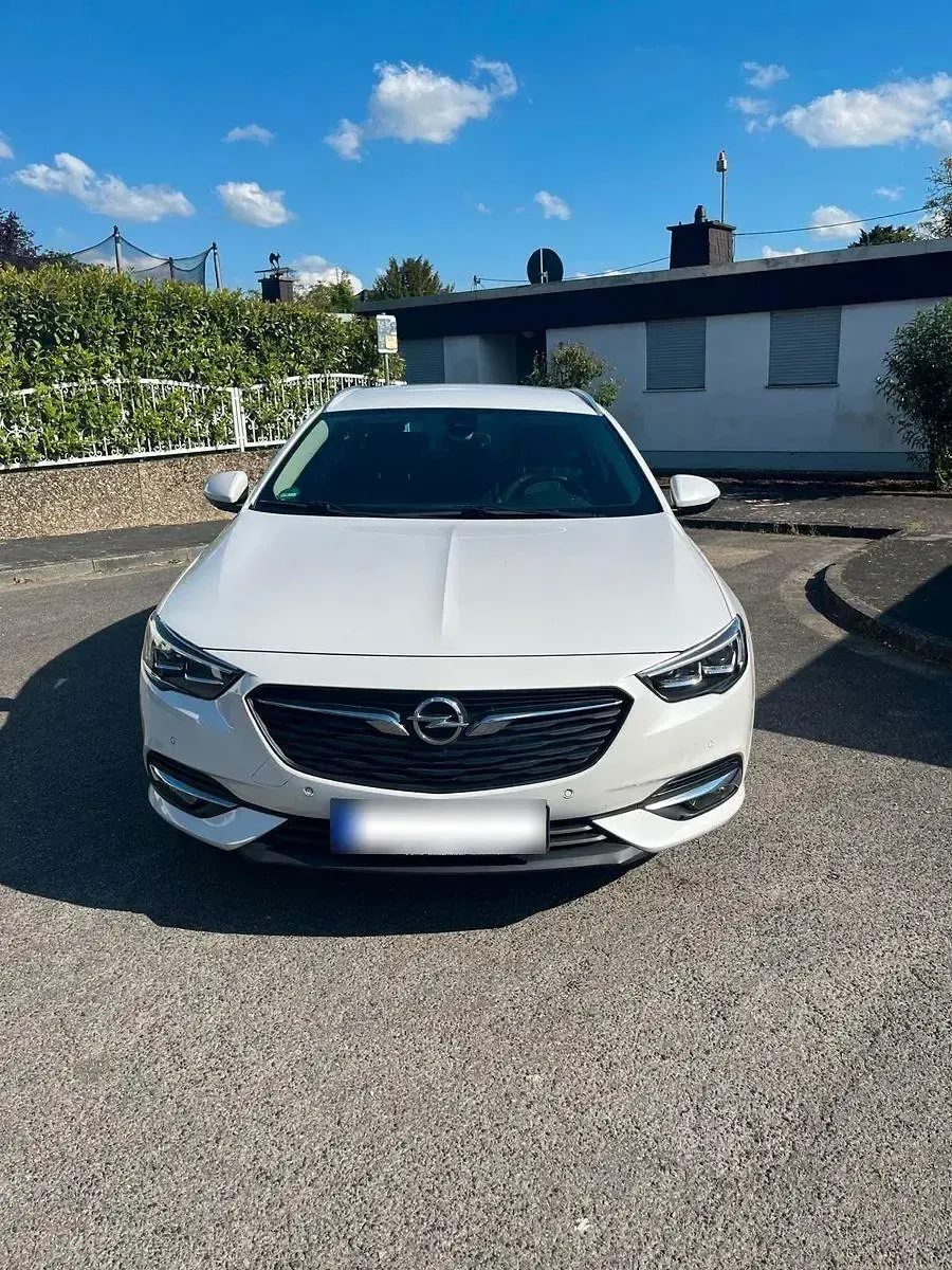 Usata Opel Insignia Exklusiv 165 CV (121 kW) 2017 Bianco Station wagon
