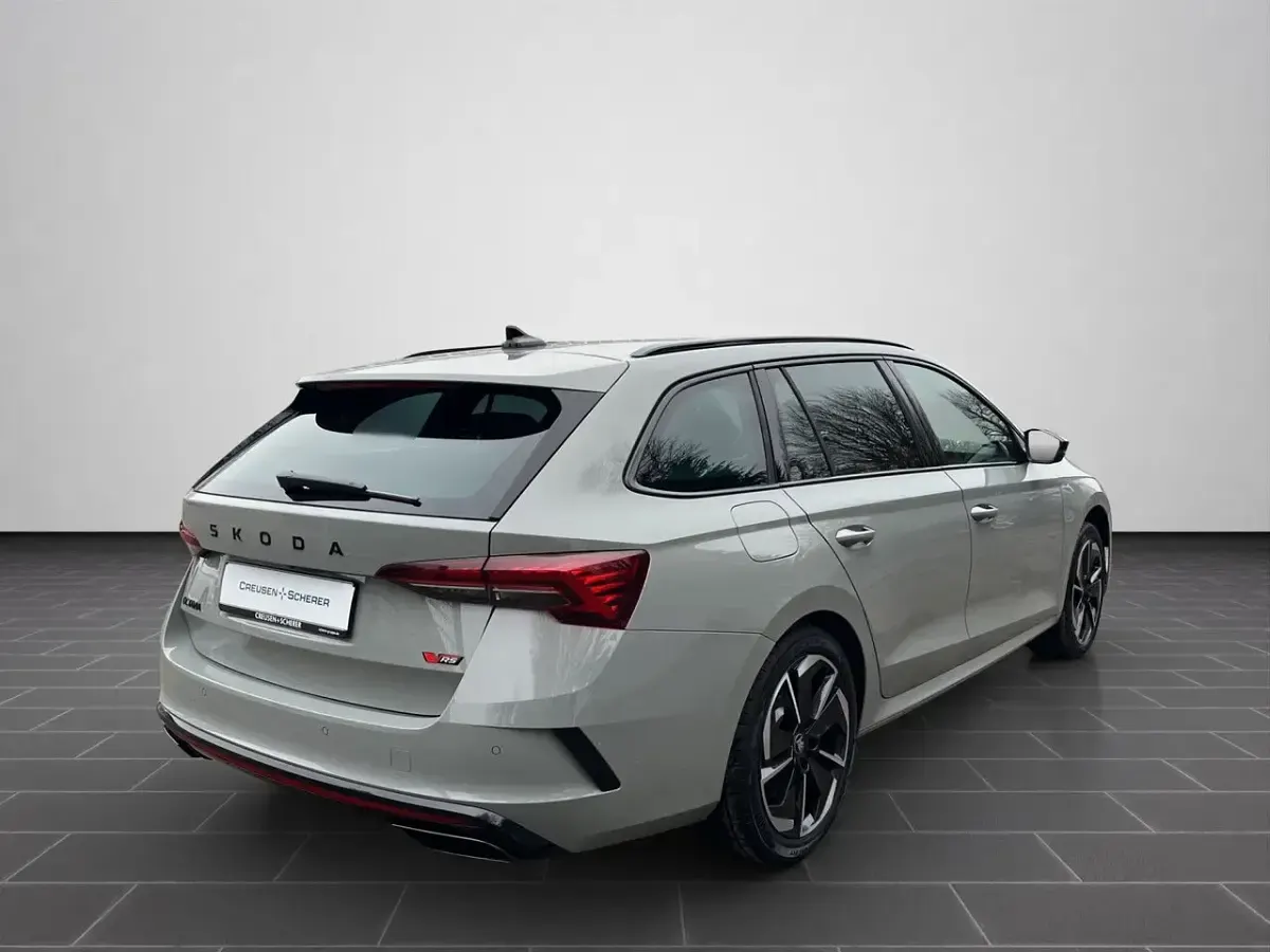 Neu Skoda Octavia 265 PS (194 kW) 2026 Steelgrau Limousine