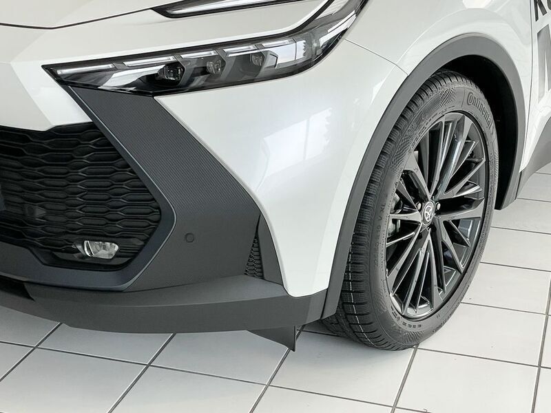 Gebraucht Toyota C-HR Team 140 PS (102 kW) 2023 Weiss SUV