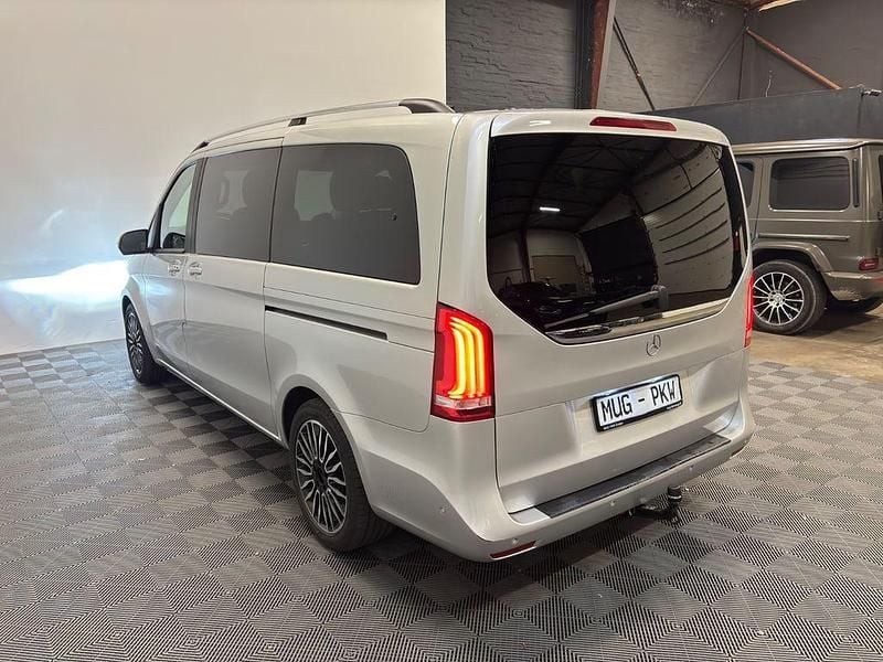 Gebraucht Mercedes V250 190 PS (139 kW) 2018 Brillantsilber Van / Kleinbus