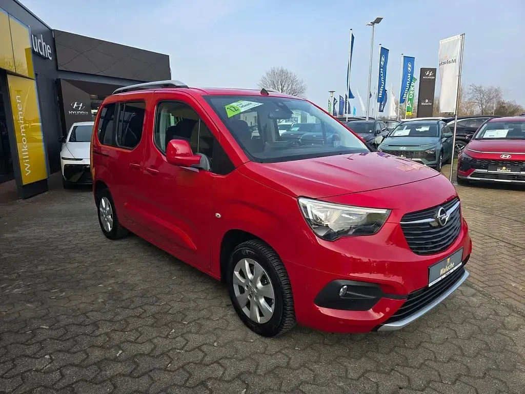 Gebraucht Opel Combo Life 131 PS (96 kW) 2019 Rot Van / Kleinbus