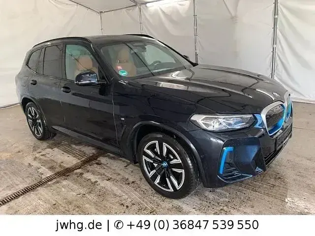 Gebraucht BMW iX3 M Sport 210 kW (286 PS) 2022 Schwarz SUV