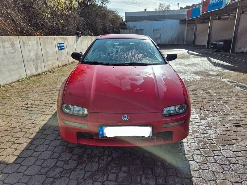 Gebraucht Mazda 323F 88 PS (64 kW) 1997 Rot Limousine