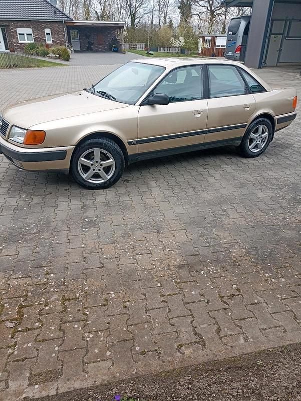 Gebraucht Audi 100 133 PS (97 kW) 1992 Gold Limousine