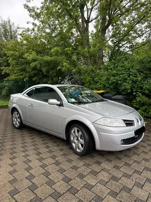 Gebraucht Renault Mégane Cabriolet 111 PS (81 kW) 2008 Silber Cabrio