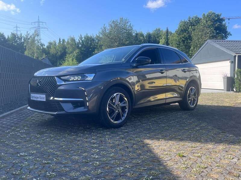 Grau Gebraucht 2023 DS Automobiles DS7 Crossback Rivoli SUV | 29.900 € (Superpreis) - Bild 1/4