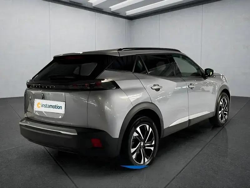 Second-hand Peugeot e-2008 Allure 100 kW (136 CP) 2021 Gri SUV