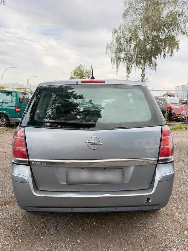 Gebraucht Opel Zafira 150 PS (110 kW) 2007 Grau Van / Kleinbus