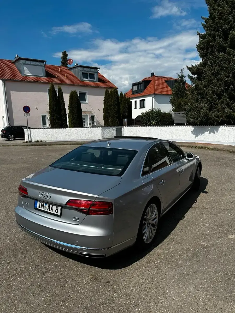 Gebraucht Audi A8 258 PS (189 kW) 2015 Silber Limousine