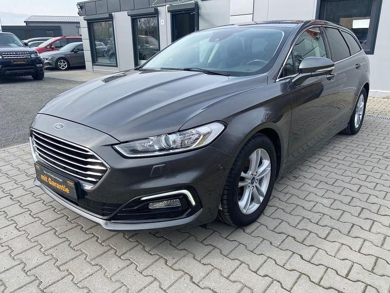 Gebraucht Ford Mondeo Titanium 150 PS (110 kW) 2019 Grau Limousine