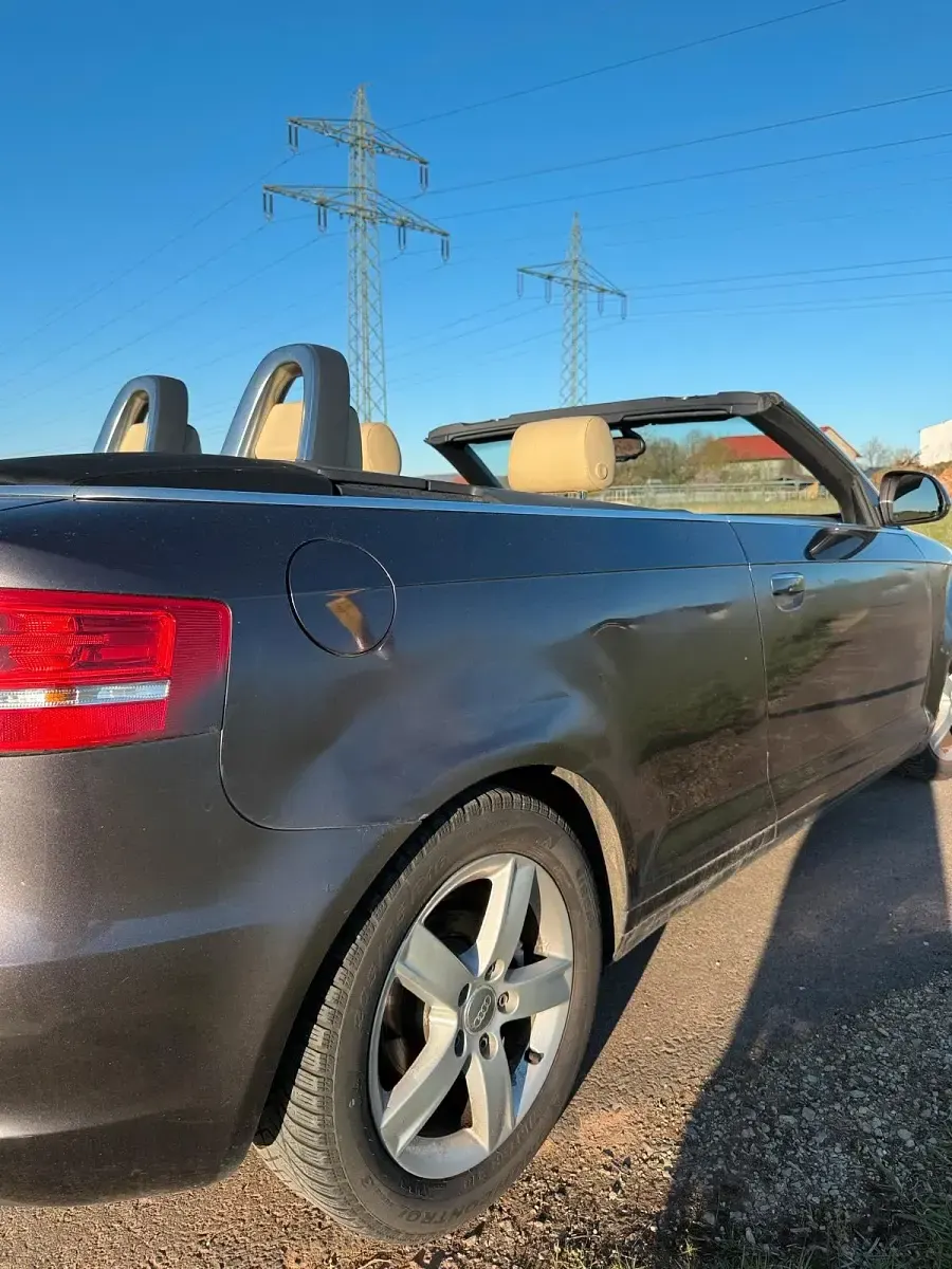 Gebraucht Audi A3 Cabriolet 160 PS (117 kW) 2010 Grau Cabrio