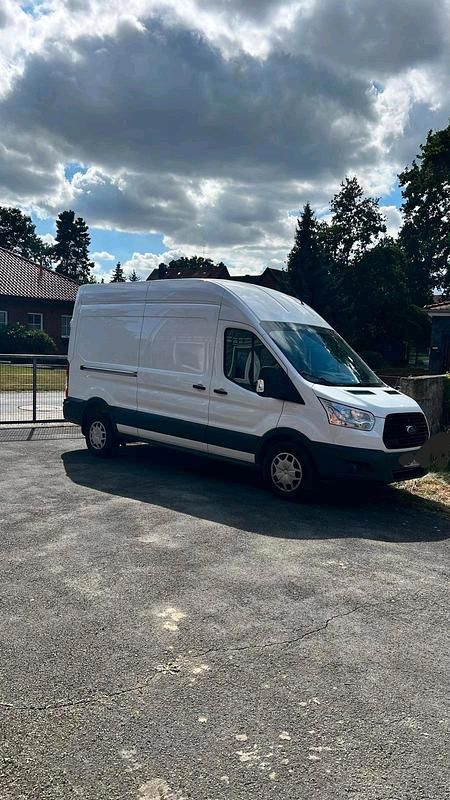 Weiß Gebraucht 2019 Ford Transit Van / Kleinbus | 20.225 € - Bild 1/4