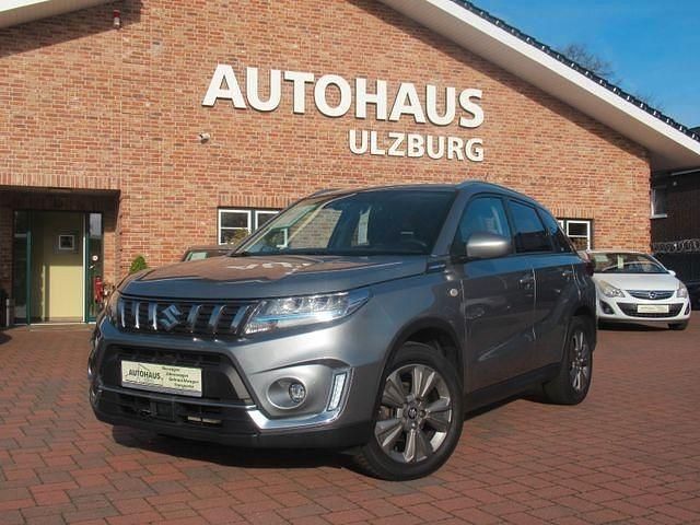 Gebraucht Suzuki Vitara 102 PS (75 kW) 2022 Grau SUV