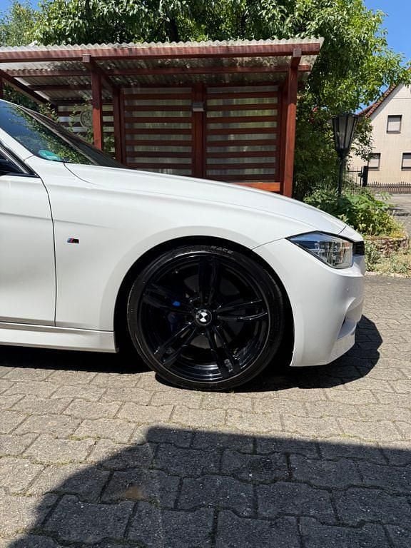 Gebraucht BMW 340 M Performance 326 PS (239 kW) 2017 Weiß Kombi
