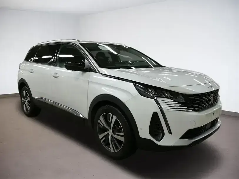 Gebraucht Peugeot 5008 Allure 131 PS (96 kW) 2022 Kwe  lack weiss perlglänzend Van / Kleinbus