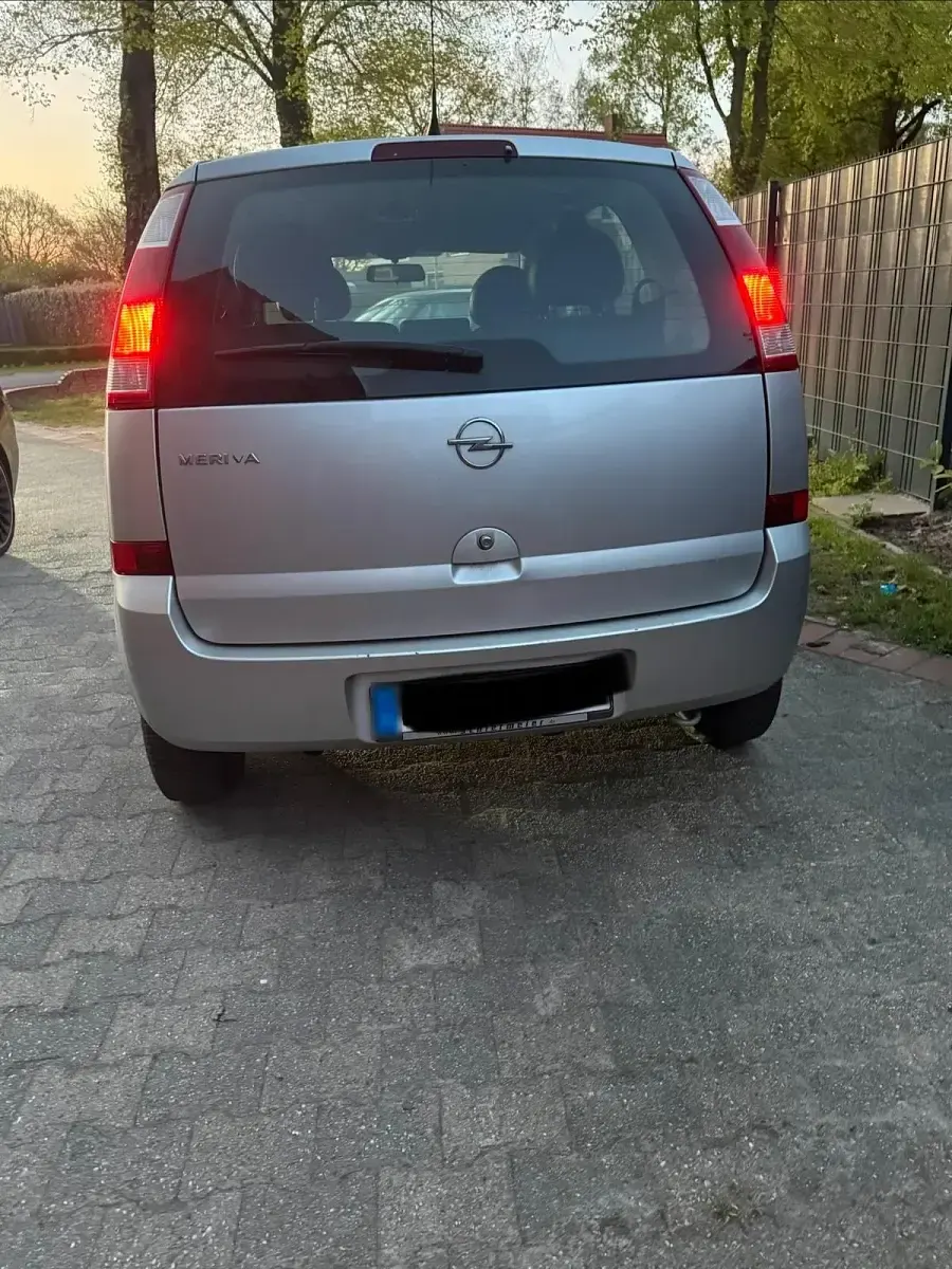Second-hand Opel Meriva 87 CP (63 kW) 2004 Argintiu Monovolum