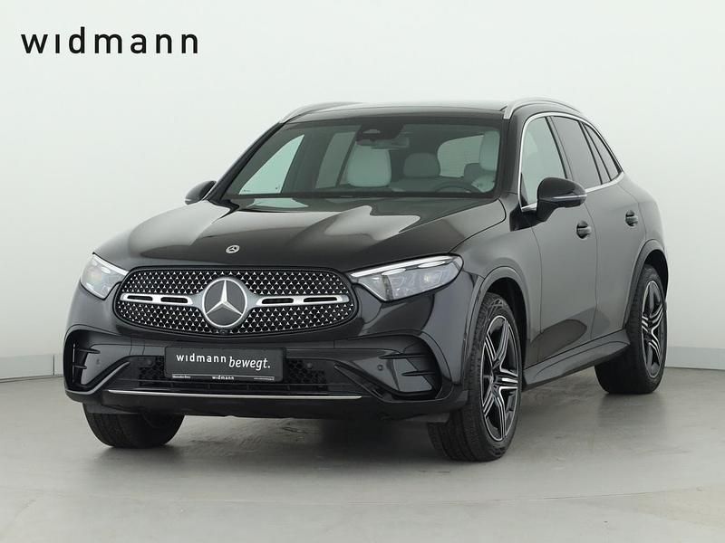 Metalliclack obsidianschwarz Gebraucht 2025 Mercedes GLC220 AMG line SUV | 63.900 € (Guter Preis) - Bild 1/4
