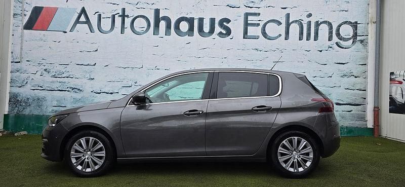 Gebraucht 2021 Peugeot 308 Allure Limousine | 18.850 € (Fairer Preis) - Bild 1/4