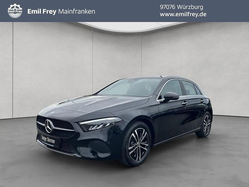 Schwarz Gebraucht 2024 Mercedes A180 Progressive Limousine | 27.780 € (Fairer Preis) - Bild 1/4