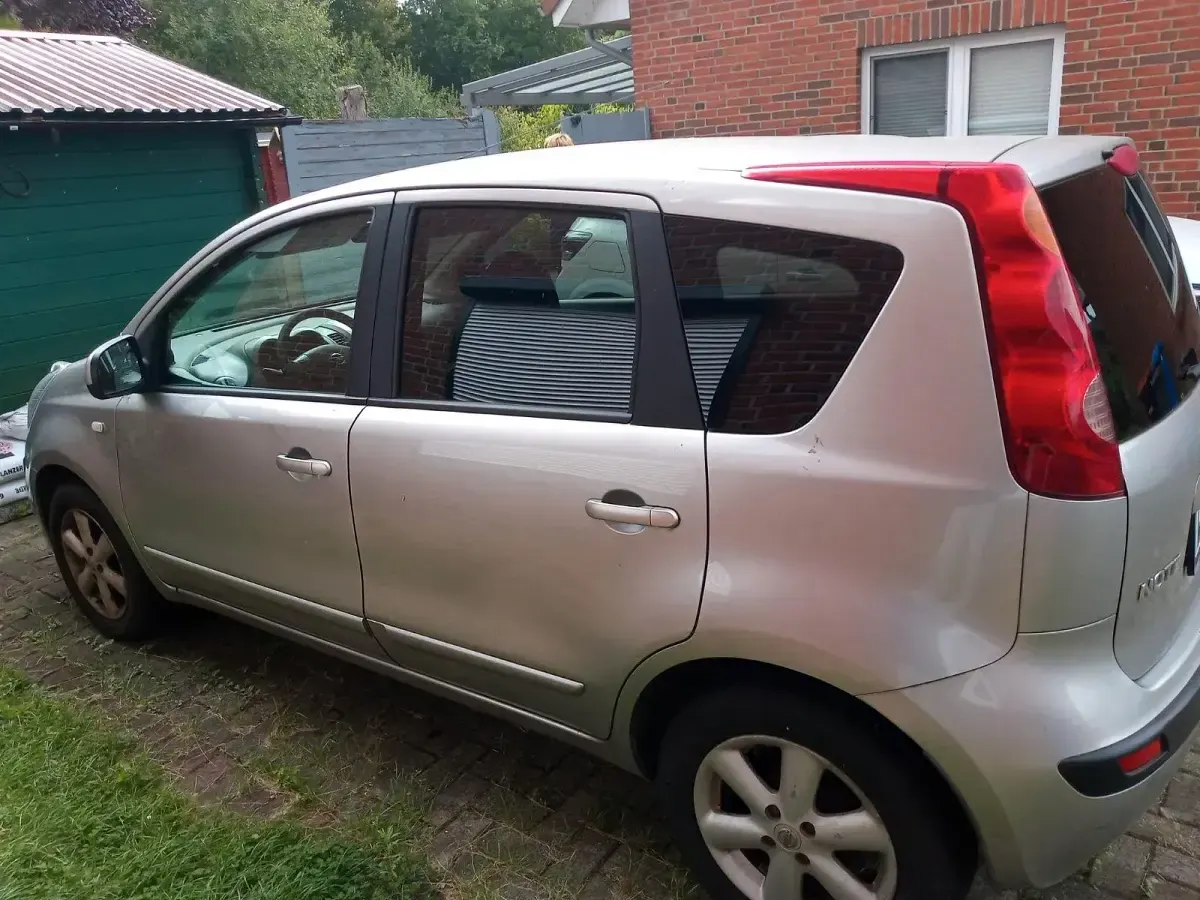 Gebraucht Nissan Note 88 PS (64 kW) 2007 Silber Kleinwagen