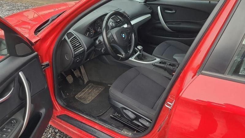Gebraucht BMW 116 Advantage 122 PS (89 kW) 2008 Rot Kleinwagen