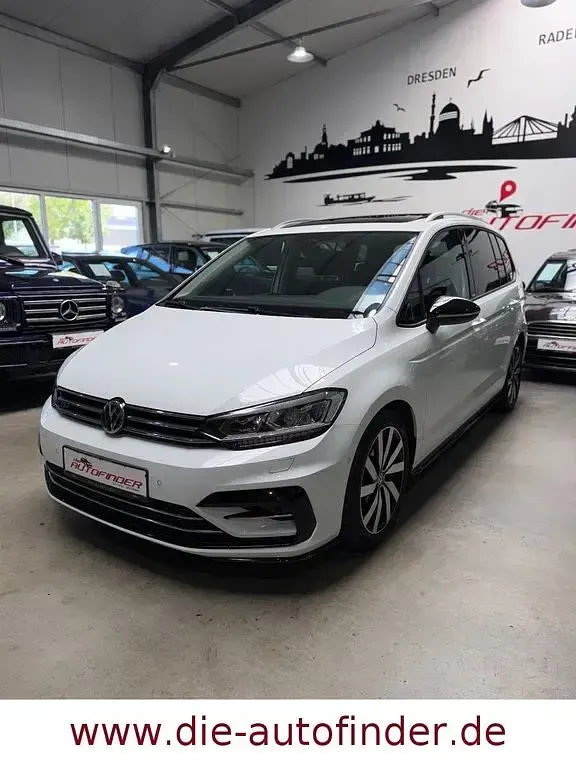 Gebraucht VW Touran R-line 150 PS (110 kW) 2019 Weiß Van / Kleinbus