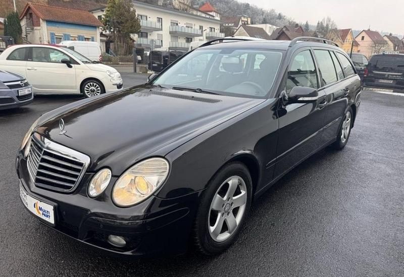 Schwarz Gebraucht 2007 Mercedes E220 Kombi | 2.750 € (Fairer Preis) - Bild 1/4