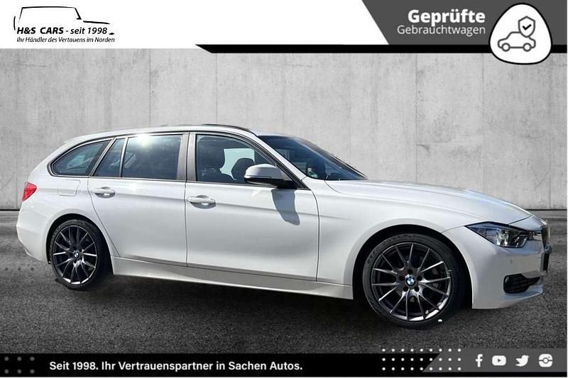 Weiß Gebraucht 2015 BMW 320 Sport Line Kombi | 15.450 € (Fairer Preis) - Bild 1/4