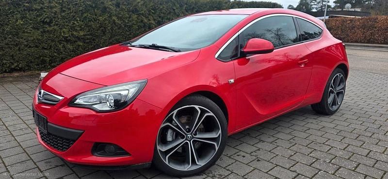 Gebraucht Opel Astra GTC Edition 179 PS (131 kW) 2012 Rot Limousine