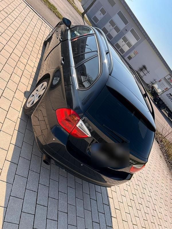 Gebraucht BMW 320 163 PS (119 kW) 2007 Schwarz Kombi