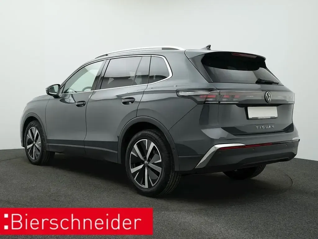 Gebraucht VW Tiguan Elegance 150 PS (110 kW) 2024 Grau SUV