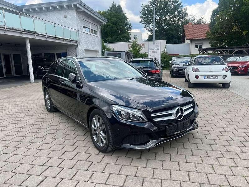 Schwarz Gebraucht 2018 Mercedes C200 Kombi | 17.900 € (Guter Preis) - Bild 1/4