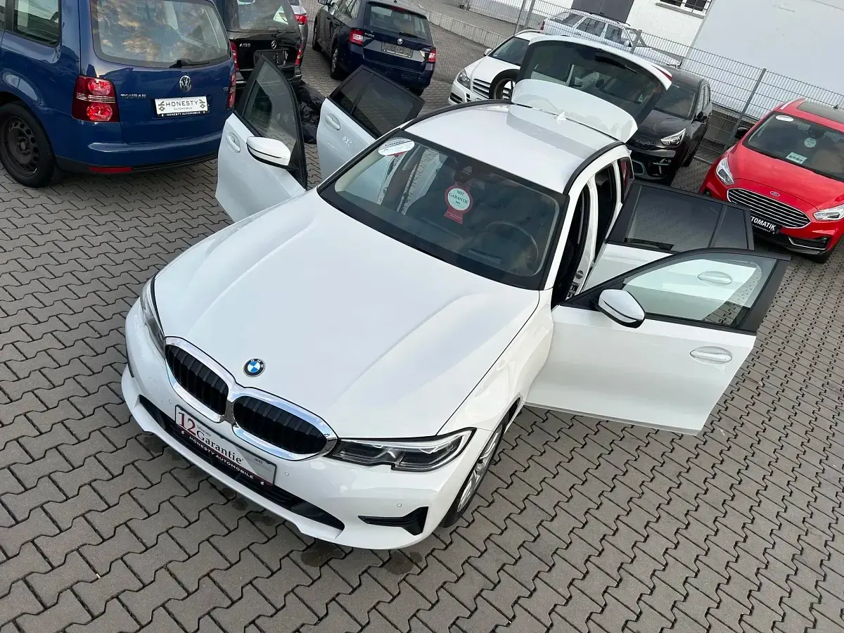 Gebraucht BMW 320 Advantage 190 PS (139 kW) 2021 Weiß Kombi
