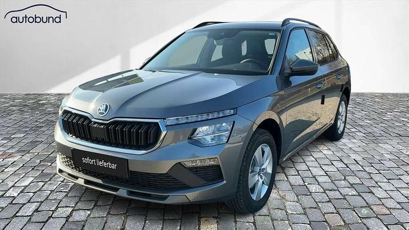 Grau / graphitegrau Neu 2025 Skoda Kamiq SUV | 24.470 € (Guter Preis) - Bild 1/4