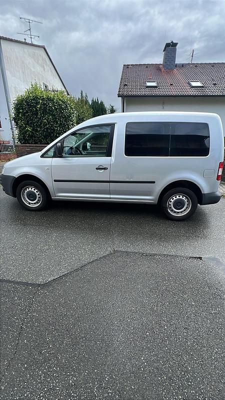 Second-hand VW Caddy 59 CP (43 kW) 2006 Argintiu Monovolum