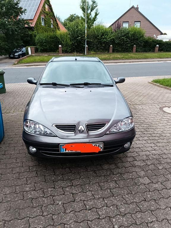 Gebraucht 1999 Renault Mégane Limousine | 1.200 € (Fairer Preis) - Bild 1/4