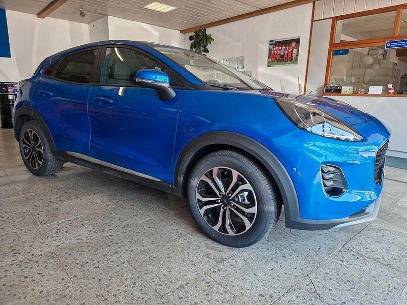 Neu Ford Puma Titanium 125 PS (91 kW) 2025 Blau SUV