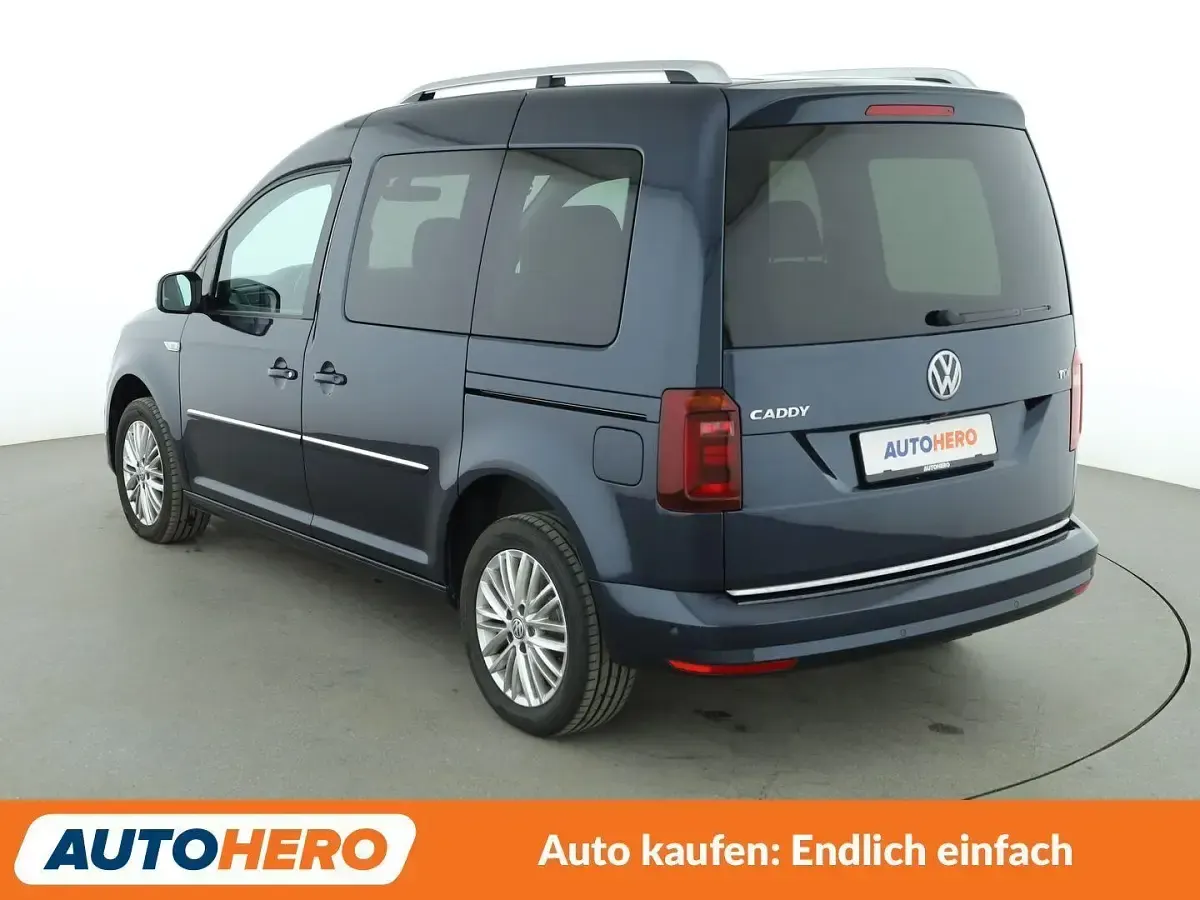 Gebraucht VW Caddy Highline 150 PS (110 kW) 2017 Starlight blue Van / Kleinbus